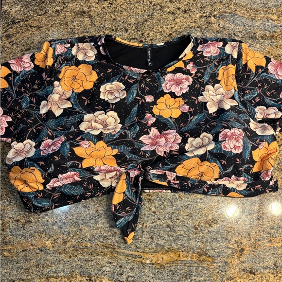 torrid Other - Torrid Wireless Crew‎ Neck Sleeve Bikini Top Black Shadow Bloom Size 6